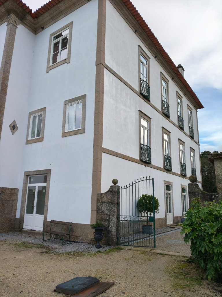 Palacete Porto - Janelas Traça Pombalina Iroko